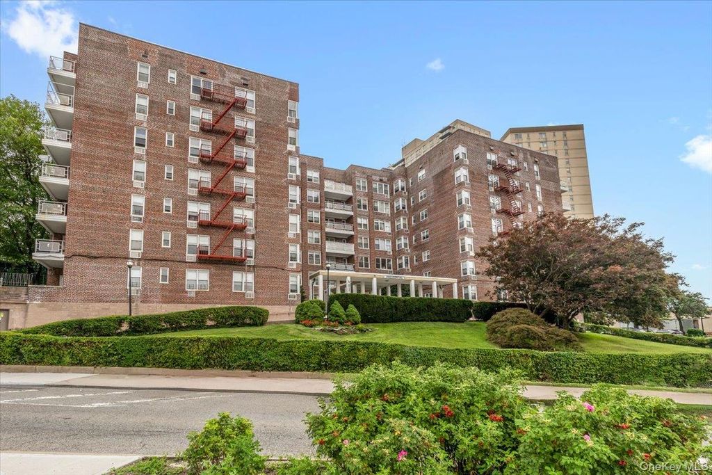 601 Kappock Street 1P, Bronx, NY 10463 — photo 2