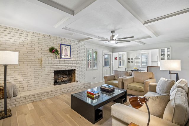 9933 Vistadale Drive, Dallas, TX 75238