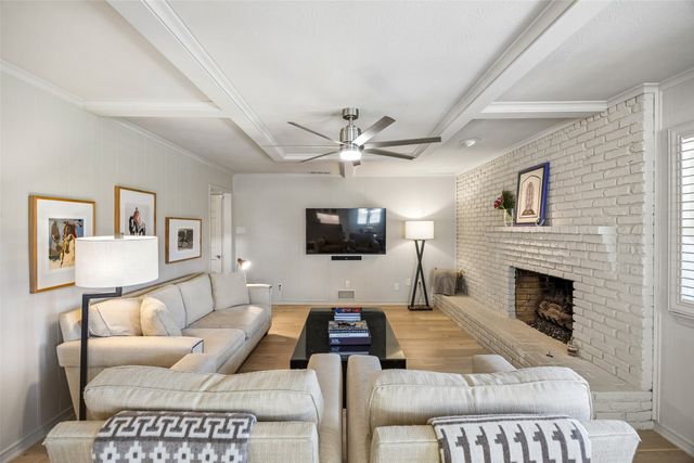 9933 Vistadale Drive, Dallas, TX 75238