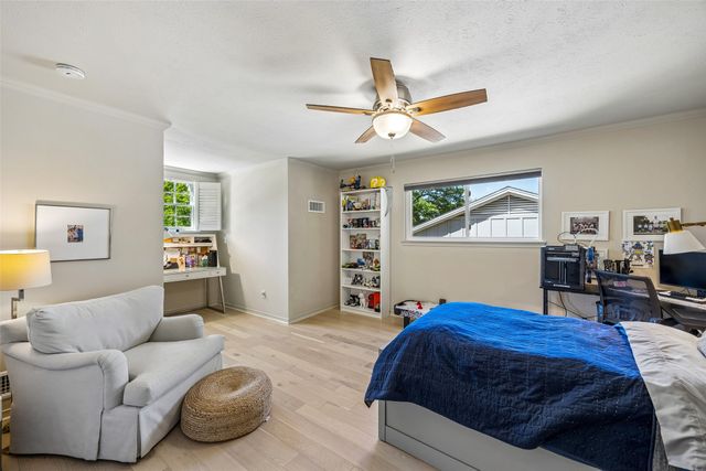 9933 Vistadale Drive, Dallas, TX 75238