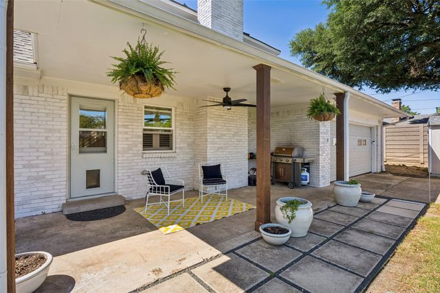 9933 Vistadale Drive, Dallas, TX 75238