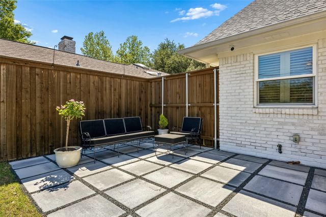 9933 Vistadale Drive, Dallas, TX 75238