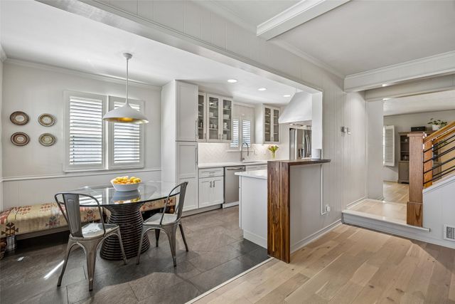 9933 Vistadale Drive, Dallas, TX 75238