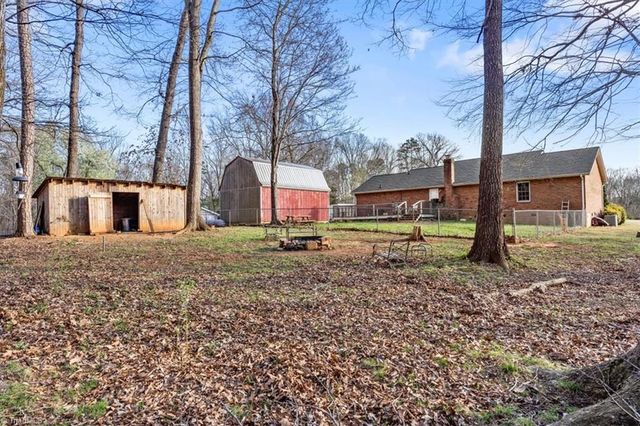 4076 Dunbar Bridge Road, Asheboro, NC 27205