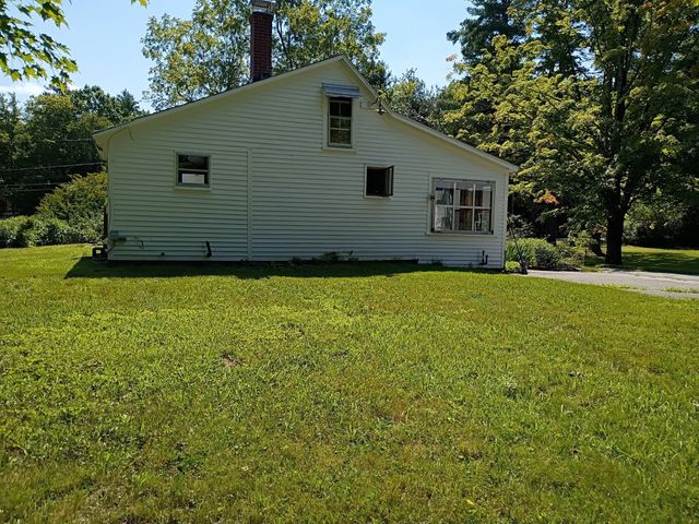 182 Neilson Rd, New Salem, MA 01833