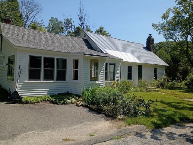 182 Neilson Rd, New Salem, MA 01833