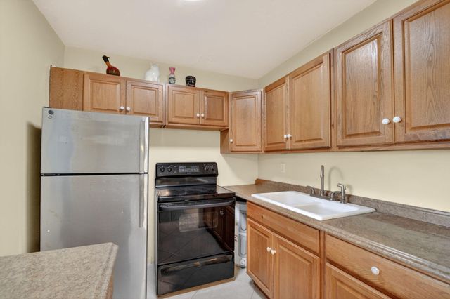 370 Horizon Street E, Boynton Beach, FL 33435