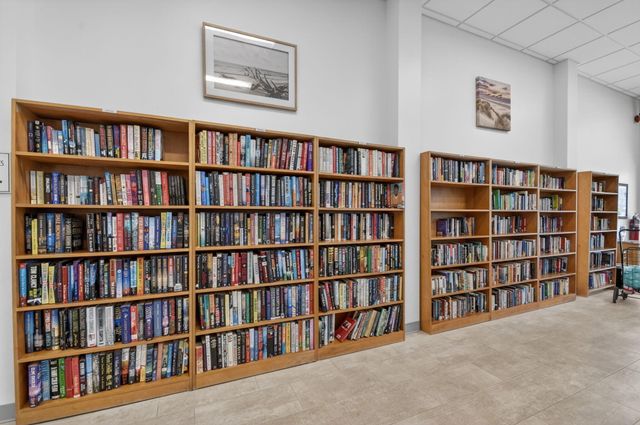 370 Horizon Street E, Boynton Beach, FL 33435