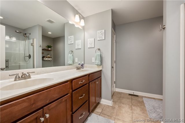 6005 Deer Trace Way, Georgetown, IN 47122