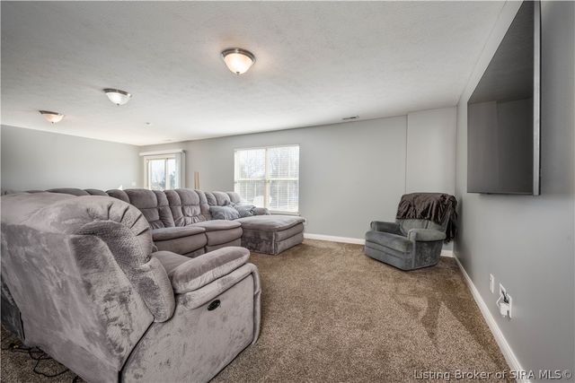 6005 Deer Trace Way, Georgetown, IN 47122