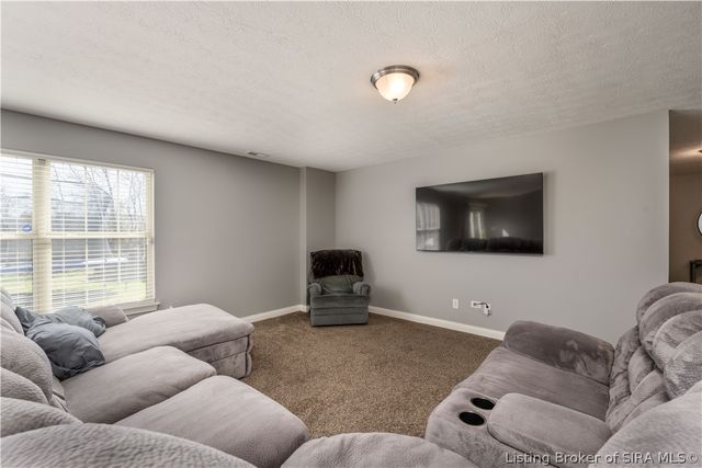 6005 Deer Trace Way, Georgetown, IN 47122