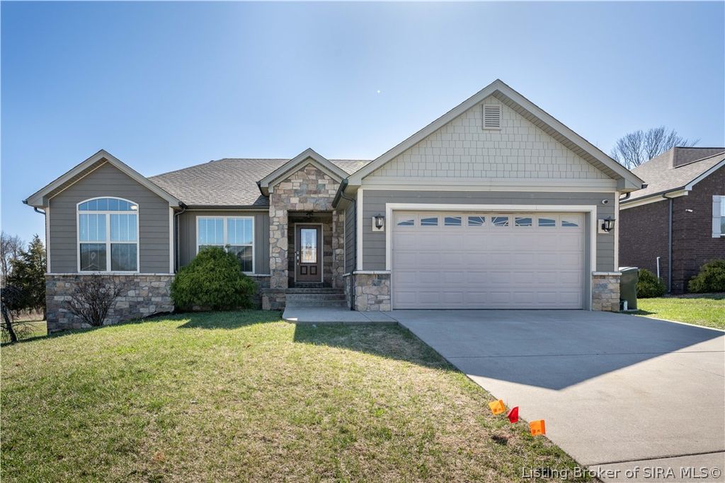 6005 Deer Trace Way, Georgetown, IN 47122