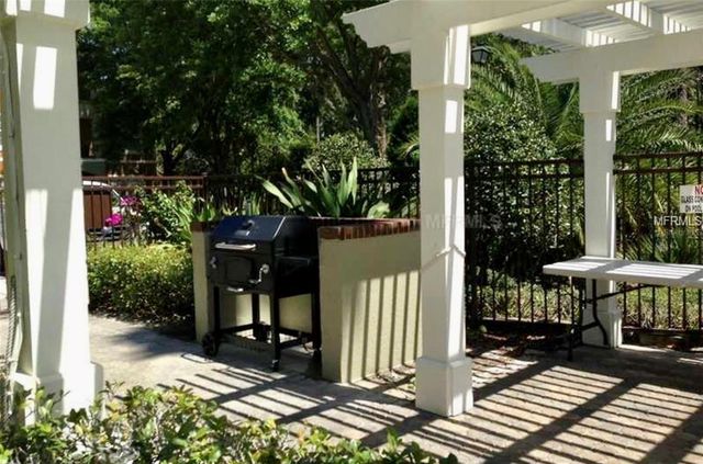 737 CREST PINES DRIVE 613, Orlando, FL 32828