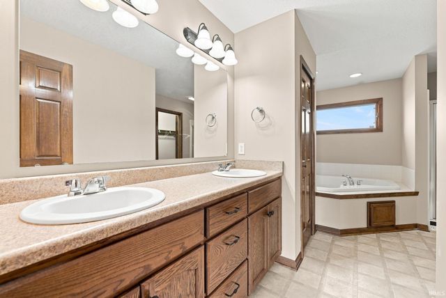 1763 Pinelock Court, New Haven, IN 46774