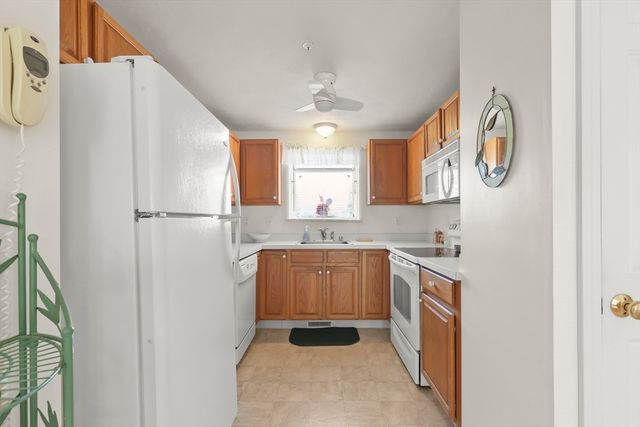 19 Precourt Lane 19, Norton, MA 02766