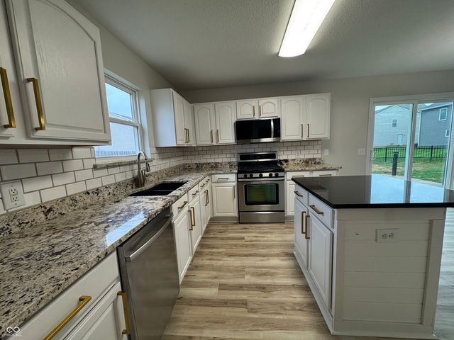 13125 Zinfandel Place, Fishers, IN 46038