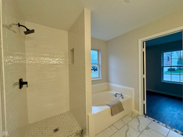 13125 Zinfandel Place, Fishers, IN 46038