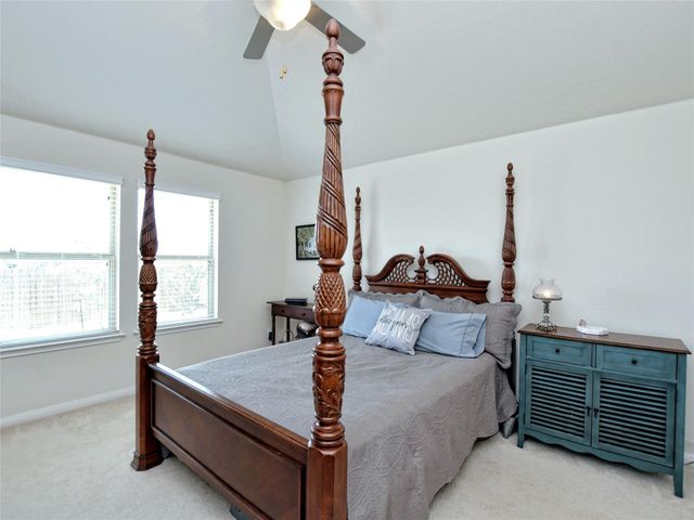 130 Sunshine LN, Kyle, TX 78640