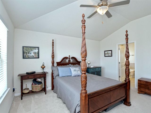 130 Sunshine LN, Kyle, TX 78640