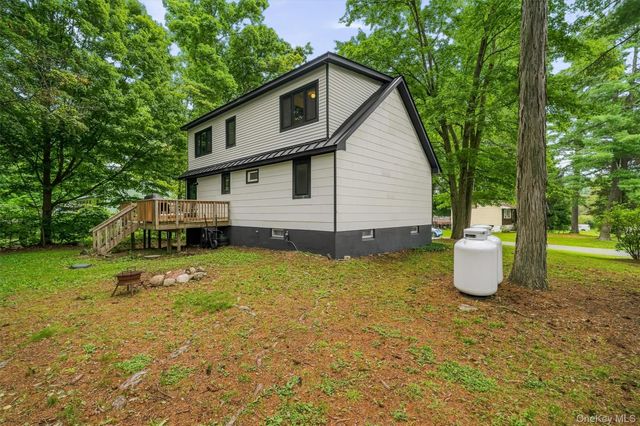 44 David Lane, Wurtsboro, NY 12790