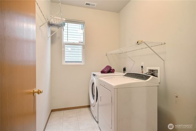 22817 SE 271st Place, Maple Valley, WA 98038