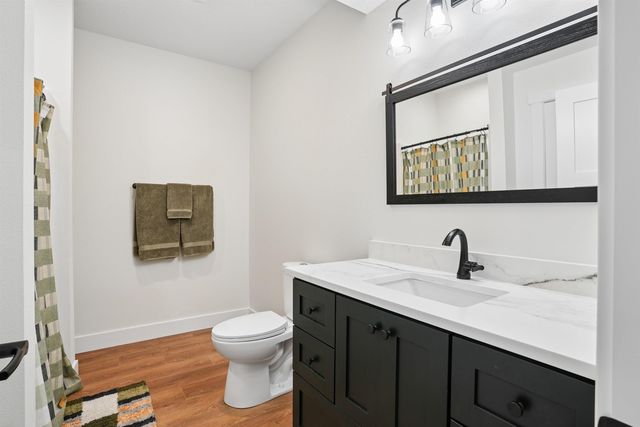 1817 Ashworth Drive, Cedar Falls, IA 50613