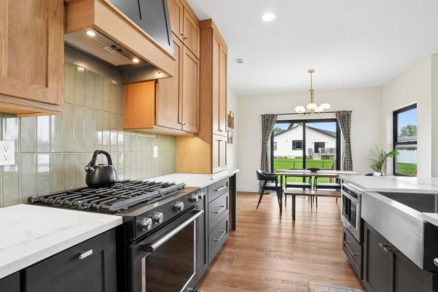 1817 Ashworth Drive, Cedar Falls, IA 50613