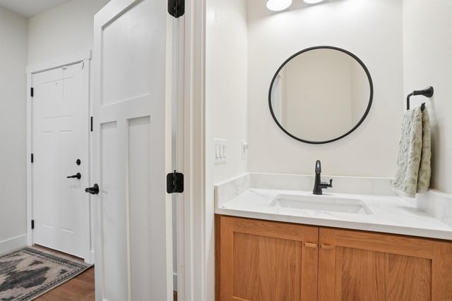 1817 Ashworth Drive, Cedar Falls, IA 50613