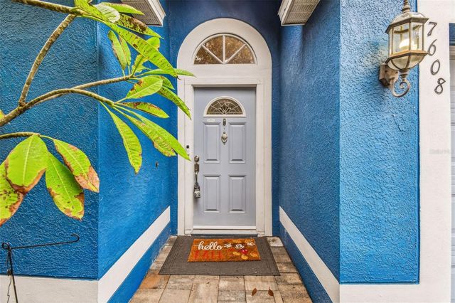 7608 HAMPSHIRE GARDEN PLACE, Apollo Beach, FL 33572