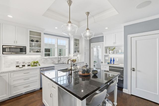 2105 Hillside Drive, Burlingame, CA 94010