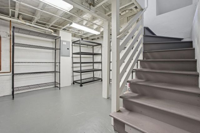 2105 Hillside Drive, Burlingame, CA 94010