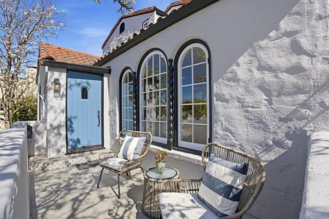 2105 Hillside Drive, Burlingame, CA 94010