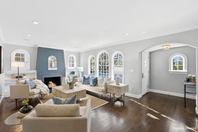 2105 Hillside Drive, Burlingame, CA 94010