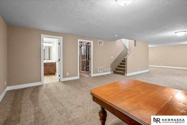 2205 Hedgeapple Road, Plattsmouth, NE 68048