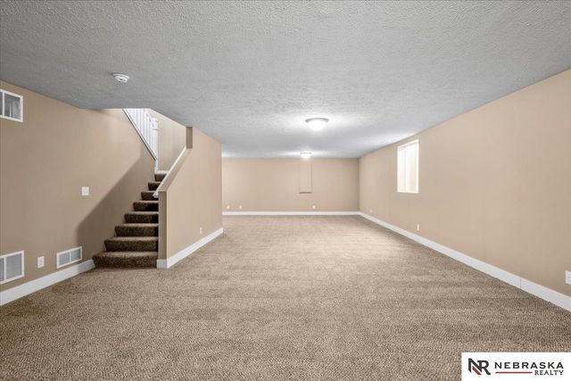 2205 Hedgeapple Road, Plattsmouth, NE 68048