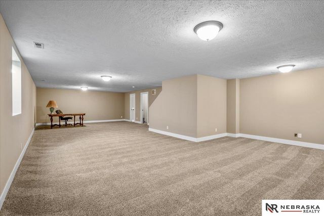 2205 Hedgeapple Road, Plattsmouth, NE 68048