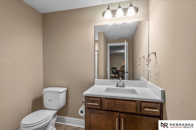 2205 Hedgeapple Road, Plattsmouth, NE 68048