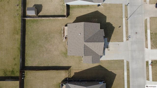 2205 Hedgeapple Road, Plattsmouth, NE 68048