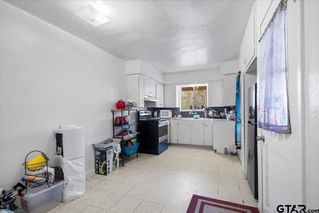 514 N FOREST AVE, Tyler, TX 75702