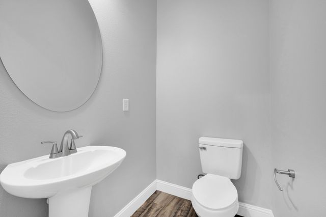 702 Chester Court, Ennis, TX 75119
