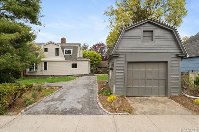 21 Mackey Avenue, Port Washington, NY 11050