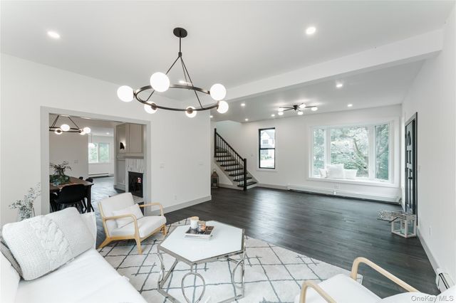 21 Mackey Avenue, Port Washington, NY 11050