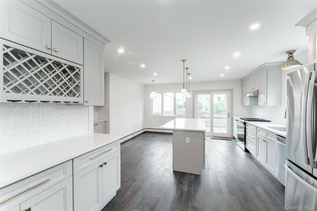 21 Mackey Avenue, Port Washington, NY 11050