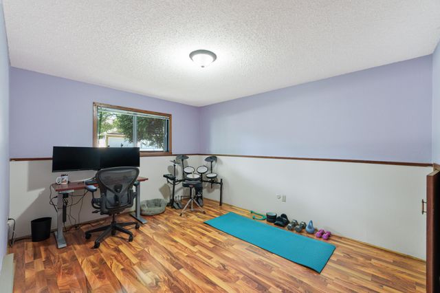 1919 27th Avenue S, Fargo, ND 58103