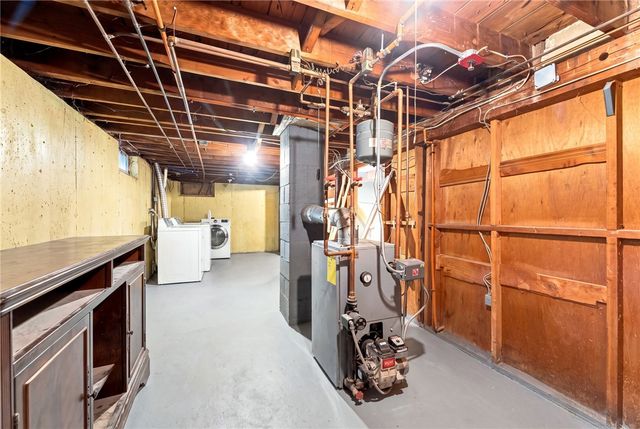 216 Hyde Street, Cranston, RI 02920