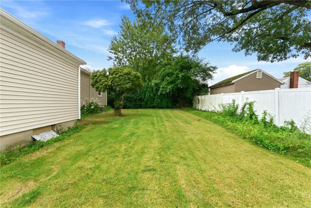 216 Hyde Street, Cranston, RI 02920