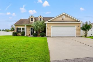 153 Grier Crossing Dr., Conway, SC 29526