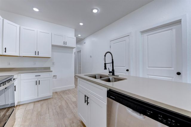 5121 Southwind Street B, Houston, TX 77033