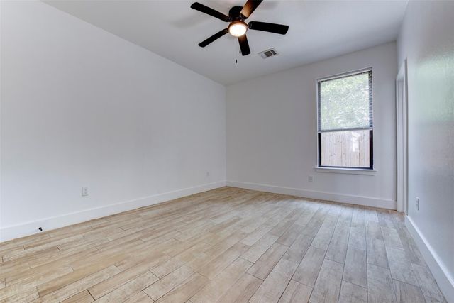 5121 Southwind Street B, Houston, TX 77033