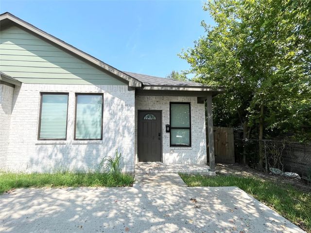 5121 Southwind Street B, Houston, TX 77033